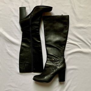 Tahari Genuine leather boot
